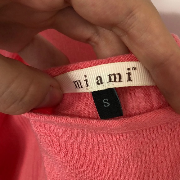 Top with shoulder cutouts - Picture 5 of 5